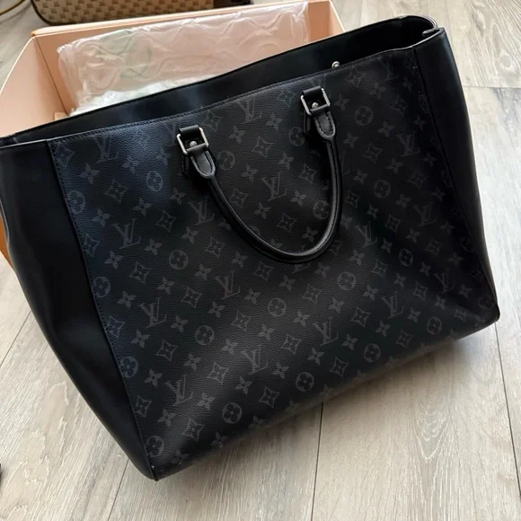 Louis Vuitton Grand Sac Black Tote Bag with detachable pouch - Picture 6 of 16